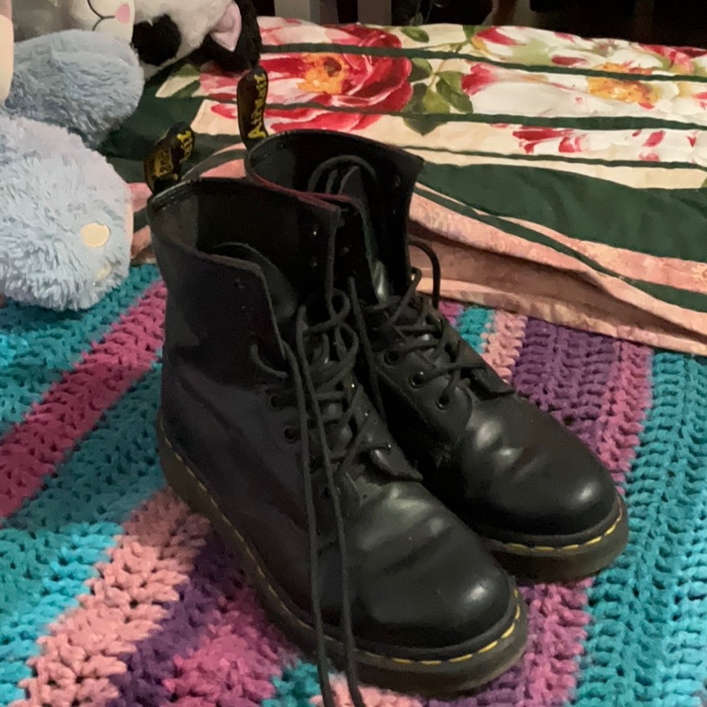 Cute dr.marten black boots for women size 7